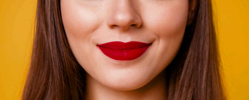 Can thin lips wear red lipstick